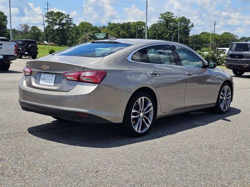 Used 2024 Chevrolet Malibu LT FWD image 9