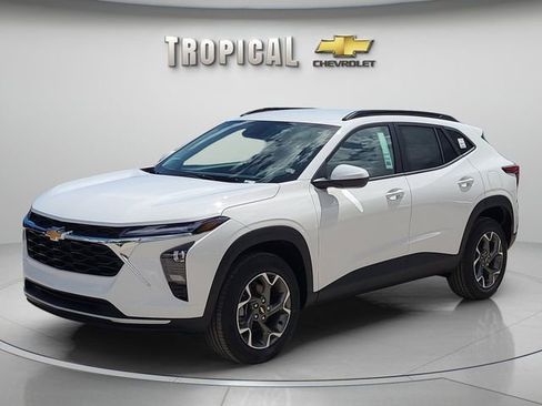 New 2026 Chevrolet Trax LT w/ Driver Confidence Package image 1