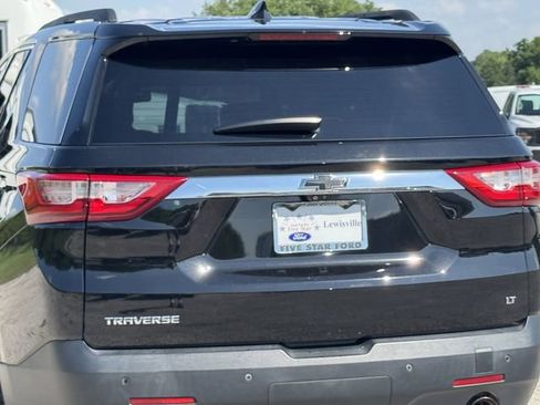 Used 2020 Chevrolet Traverse LT w/ LT Premium Package FWD image 6