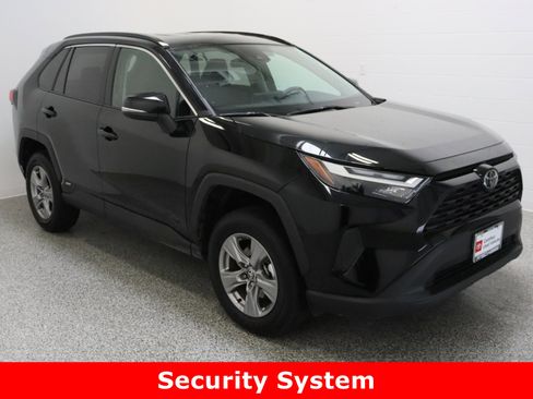 Certified 2025 Toyota RAV4 XLE image 4