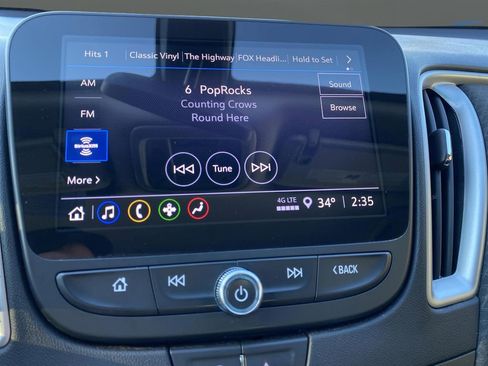 Used 2022 Chevrolet Malibu LT image 18