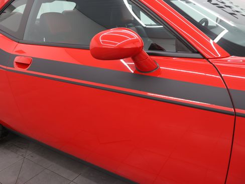 Used 2015 Dodge Challenger R/T w/ Quick Order Package 22B R/T RWD image 23