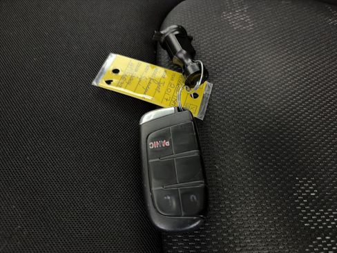 Used 2017 Jeep Renegade Sport w/ Power & Air Group image 33