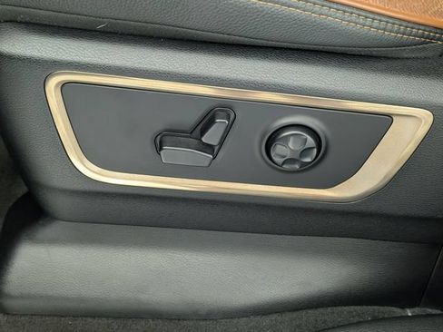 Used 2023 RAM 1500 Limited AWD/4WD image 14