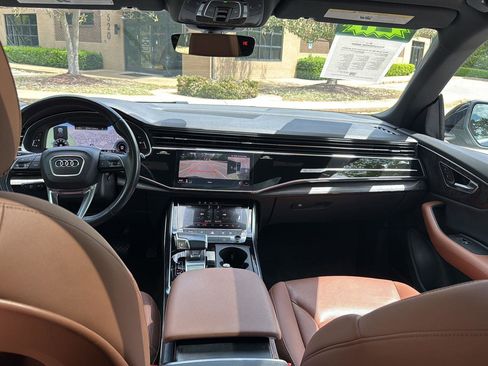 Used 2021 Audi Q8 Premium Plus w/ Premium Plus Package image 17