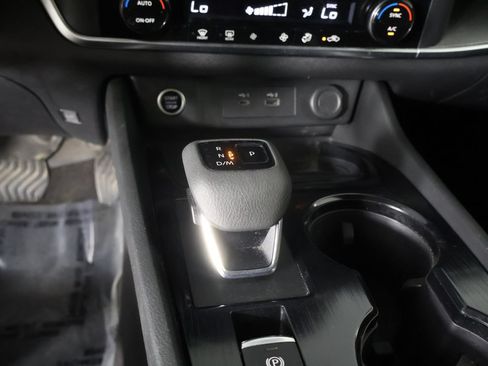 Used 2023 Nissan Rogue SV AWD/4WD image 42