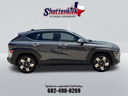 Used 2025 Hyundai Kona SEL FWD image 5