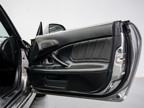 Used 2004 Honda S2000 image 23