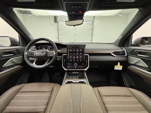 New 2026 GMC Acadia Denali Ultimate w/ LPO, Floor Liner Package AWD/4WD image 3