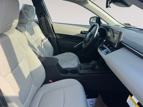 New 2026 Toyota Corolla Cross L image 15