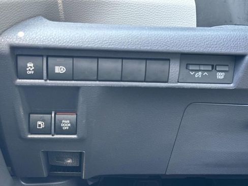 Used 2022 Toyota Sienna LE image 20