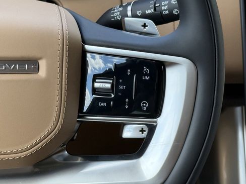 New 2025 Land Rover Range Rover SE image 20