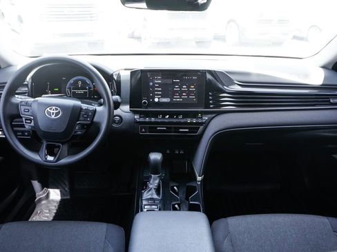 Used 2025 Toyota Camry LE FWD image 24
