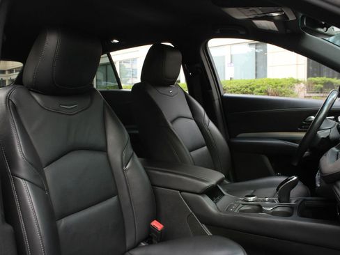 Used 2023 Cadillac XT4 Premium Luxury AWD/4WD image 27