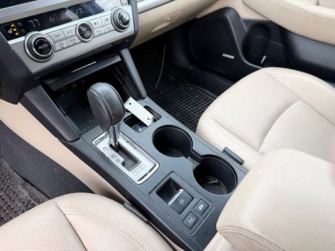 Used 2015 Subaru Outback 2.5i Limited image 18