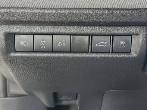 Certified 2025 Toyota Camry LE FWD image 14