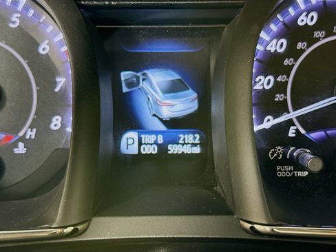 Used 2016 Toyota Avalon Limited w/ Protection Package FWD image 13