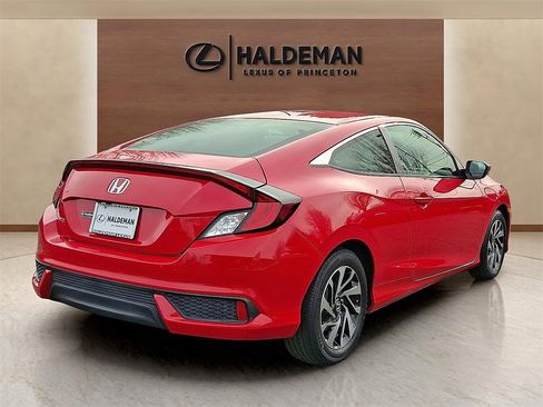 Used 2016 Honda Civic LX-P image 4