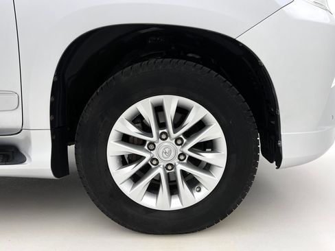 Used 2019 Lexus GX 460 image 36