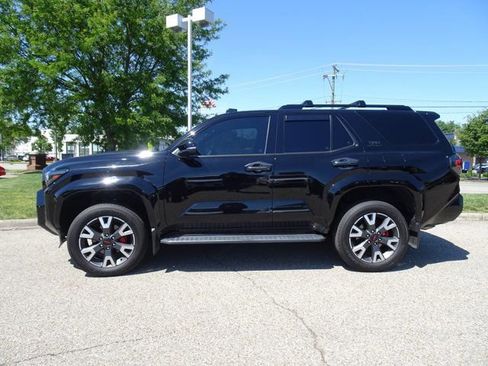 Used 2025 Toyota 4Runner TRD Sport AWD/4WD image 5
