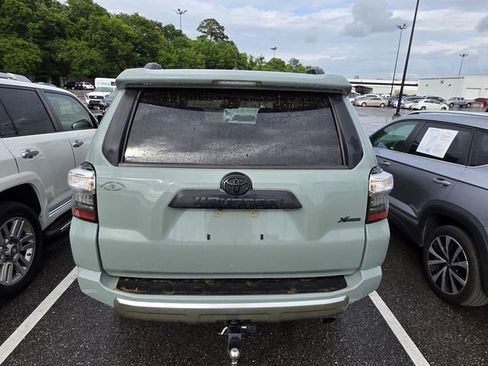 Used 2022 Toyota 4Runner TRD Off-Road Premium w/ Moonroof Package AWD/4WD image 3