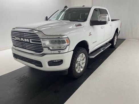 Used 2023 RAM 2500 Laramie AWD/4WD image 3