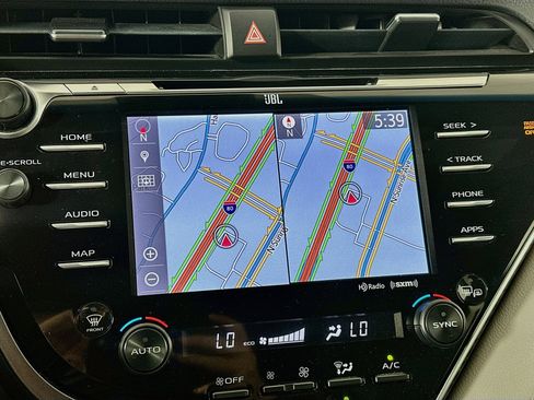 Used 2018 Toyota Camry XLE w/ Driver Assist Package FWD image 22
