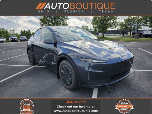 Used 2026 Tesla Model Y AWD image 1