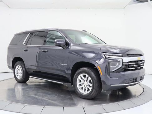 Used 2025 Chevrolet Tahoe LT image 7