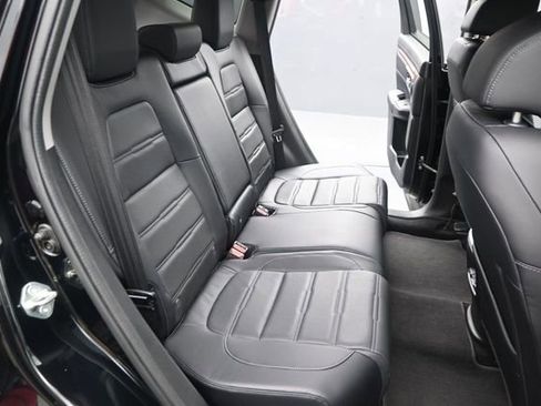 Used 2018 Honda CR-V Touring image 16