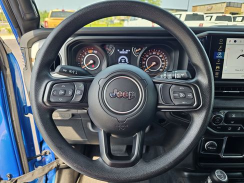 Used 2024 Jeep Wrangler Sport AWD/4WD image 21
