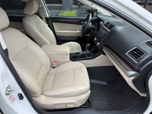 Used 2019 Subaru Outback 2.5i Limited w/ Popular Package #2 AWD/4WD image 18