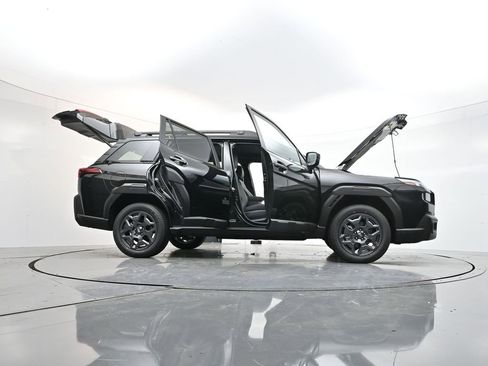 New 2026 Subaru Outback Premium image 32