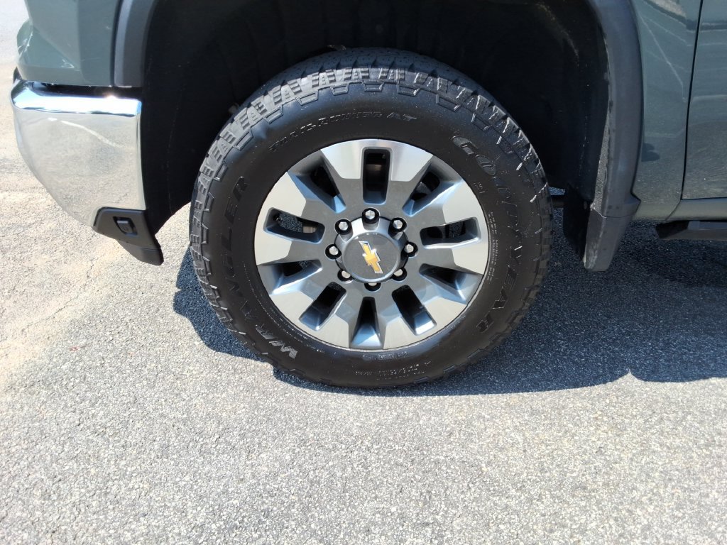 Certified 2025 Chevrolet Silverado 2500 LT w/ All Star Edition AWD/4WD image 10