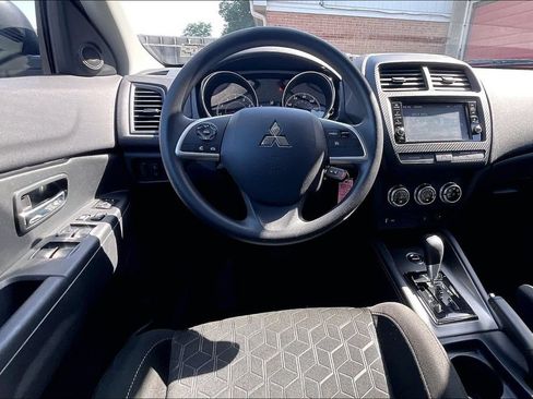 Used 2024 Mitsubishi Outlander Sport ES AWD/4WD image 5
