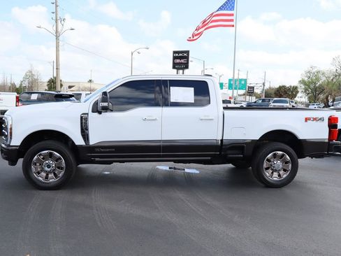 Used 2025 Ford F350 King Ranch w/ FX4 Off-Road Package image 5