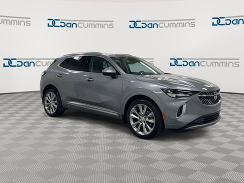 Used 2023 Buick Envision Avenir AWD/4WD image 2