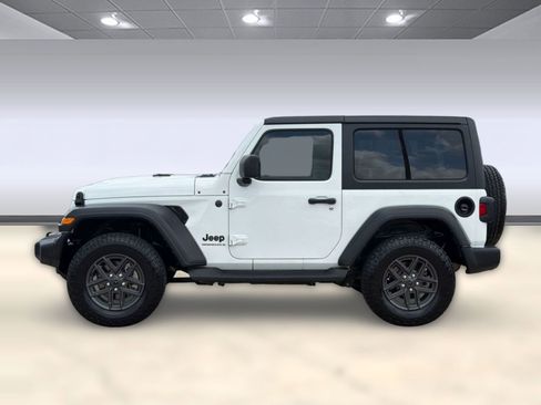 Used 2024 Jeep Wrangler Sport AWD/4WD image 2