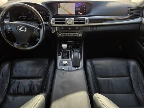 Used 2016 Lexus LS 460 AWD image 16