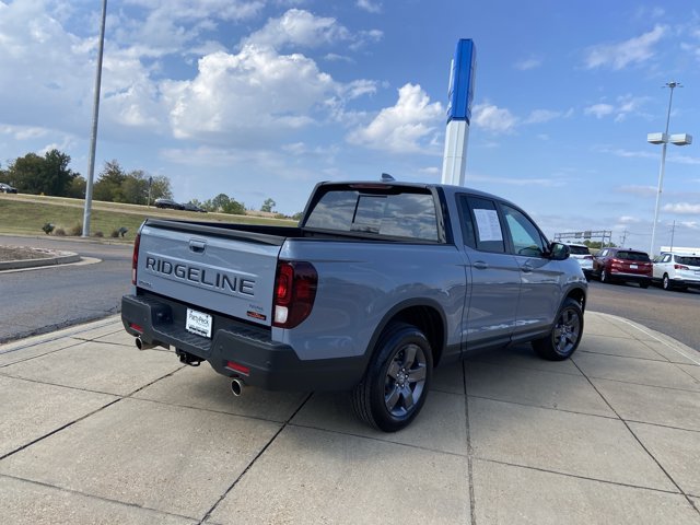 Used 2025 Honda Ridgeline TrailSport image 9