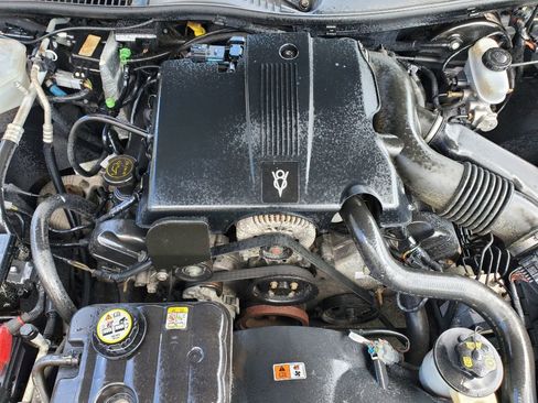 Used 2003 Lincoln Town Car Executive image 39