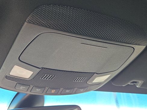 Used 2020 Lincoln MKZ w/ Convenience Package FWD image 28