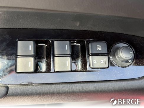 Used 2025 MAZDA CX-5 AWD 2.5 S w/ Preferred Package image 19