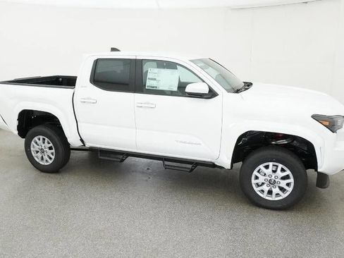 New 2026 Toyota Tacoma SR5 image 13