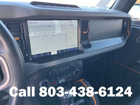 Used 2022 Ford Bronco Badlands image 19