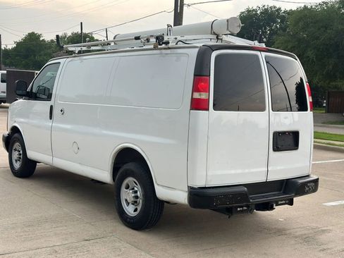Used 2015 Chevrolet Express 2500 RWD image 7
