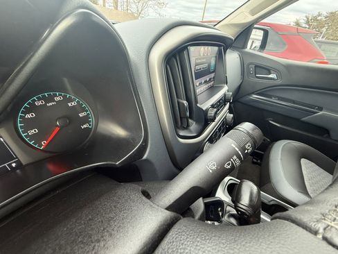 Used 2015 Chevrolet Colorado Z71 image 21