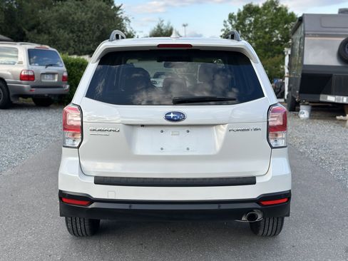 Used 2018 Subaru Forester 2.5i Limited AWD/4WD image 4