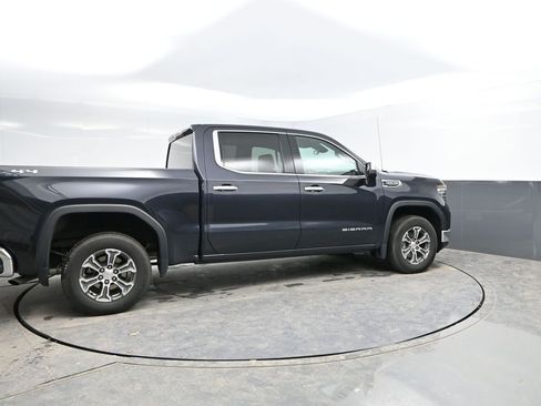 Used 2025 GMC Sierra 1500 SLT AWD/4WD image 10