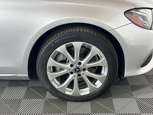 Used 2019 Mercedes-Benz E 300 4MATIC image 13